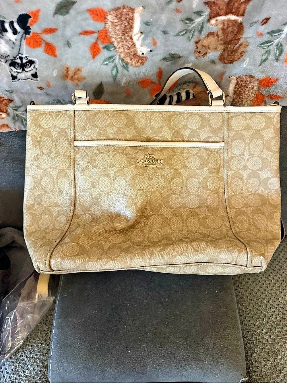 Coach Signature Zip Top Tote Bag in Beige & Brown
